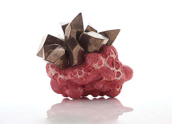 3 Crystalline Cloud Red Gold, 13⅓ in. (34 cm) in width, ceramic, glaze, 2015.