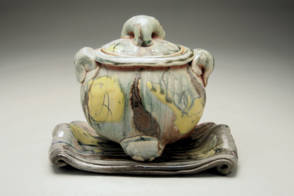 1 Tureen with tray, 10 in. (25 cm) in length, wood-fired, salt/soda-glazed stoneware, 2016.