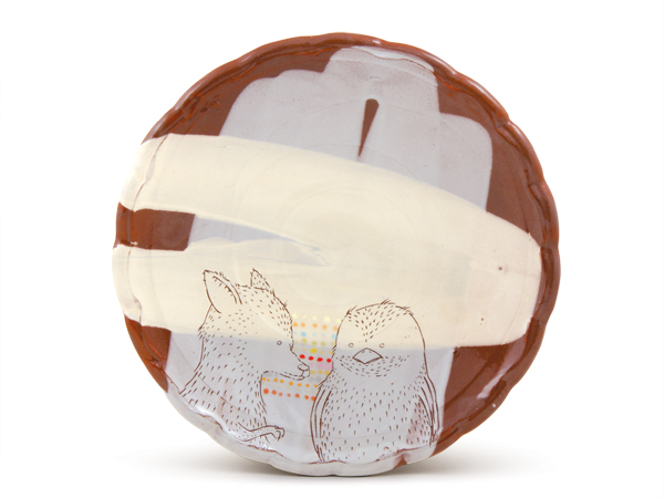 1 Ayumi Horie’s fox and bird plate, earthenware, slip, sgraffito decoration, glaze.