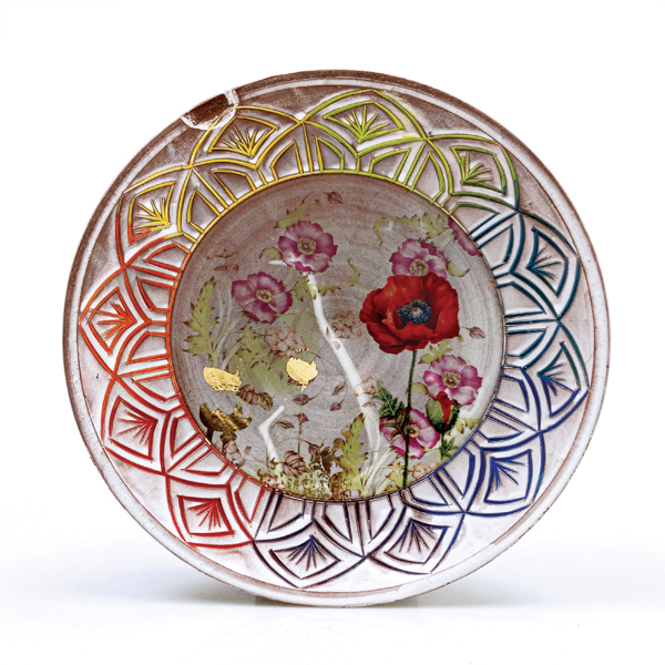 1 Horacio Casillas Jr. and Justin Rothshank’s dinner plate, 10 in. (25 cm) in diameter, mid-range clay, underglazes, decorated with decals, 2021. 