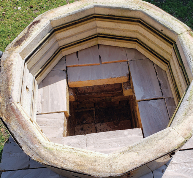 4 View of the firebox with one electric-kiln ring stacked on top.
