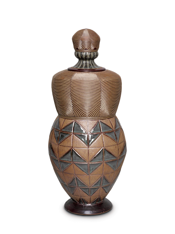 6 Large storage jar (figurative series), 36 in. (91 cm) in height, 2010. Photo: David Revette.