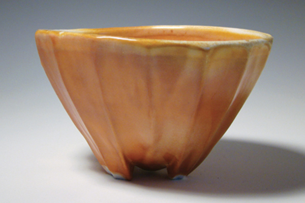 5 Bowl, fired in Massachusetts to cone 11–12 in a three-chamber kiln (anagama, salt/soda, residual) using pine and oak, 2015. Firing team: Chris Gustin, Jim Lawton, Nancy Smith, Ashwini Bhat, Craig Hartenberger, Rosanne Sniderman, Seth Rainville, Kimberly Medeiros, Hollis Engley, Wayne Fuerst, Colby Carpenter, John Mosler, Elsa Lama, Maurisse Gray, Steve Murphy, Martha Sears, Tim Mitchell, Joe McCaffery, Frances Johnson, Lucien Koonce, Chris Archer, Zachary Shaw, Maureen Mills, UMass Dartmouth Anagama Club members, Tabor Academy students. 1–5 All bowls approximately 6 in. (15 cm) in width. 