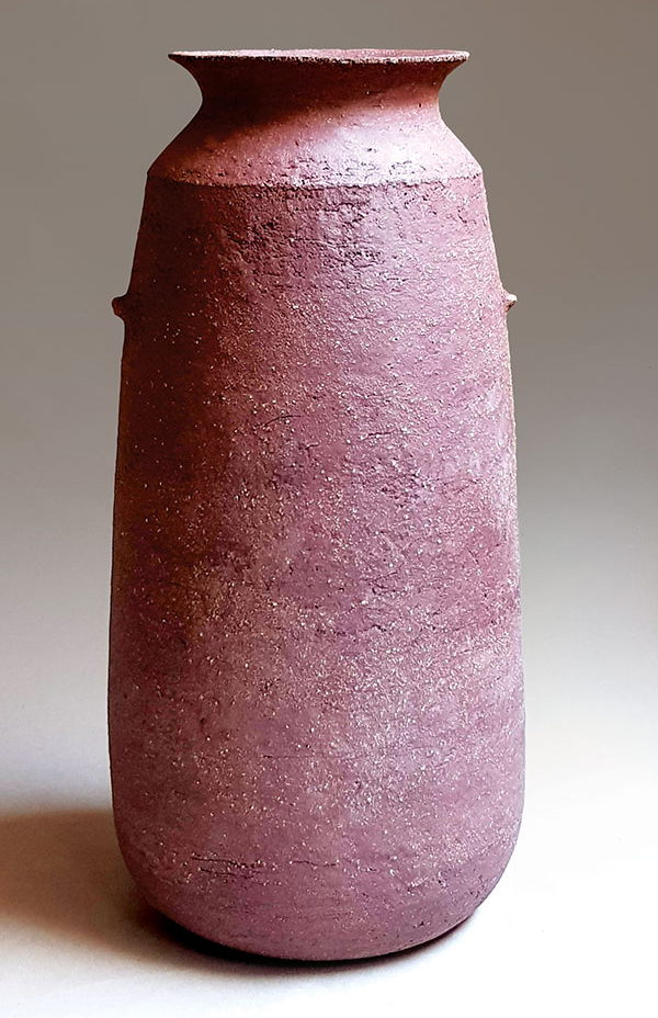 12 Alavastron, 14½ in. (37 cm) in height, red stoneware, 2021. 