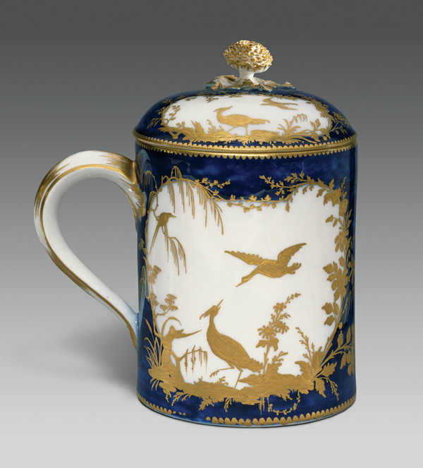 1 Vincennes Porcelain Manufactory’s tankard, 6 in. (15 cm) in height, soft-paste porcelain, gilding, circa 1753. 