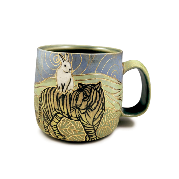 1 Ishara Sweeney’s Traveling Companion Mug, 3¼ in. (8 cm) in height, soda-fired stoneware, gold luster, 2022.