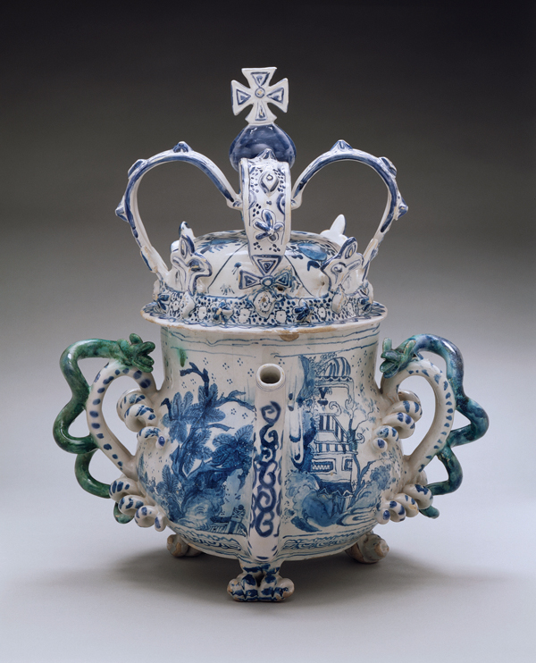 3 Unknown maker, posset pot with crown cover; Lambeth, England; circa 1685. 