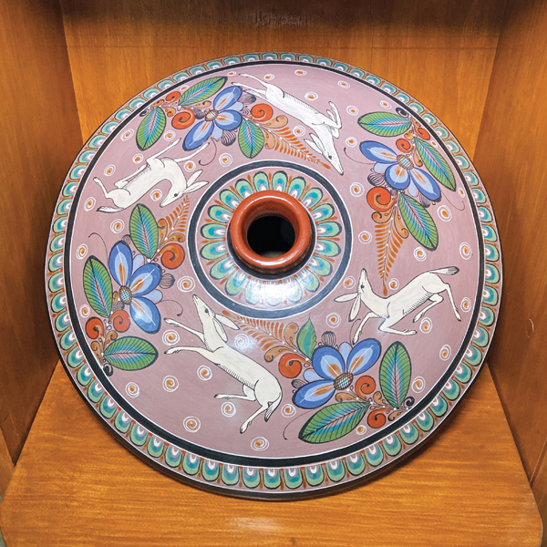 10 Churumbela vase with traditional Tonalá painting of deer and floral images, 14 in. (36 cm) in diameter, local clay and slip, colorants, stains, burnishing. Photos: Richard Burkett and Joe Molinaro. 