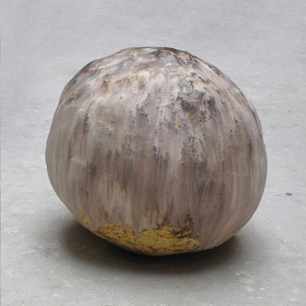 4 Florian Bézu’s Météore, 21¼ in. (54 cm) in height, enamelled earthenware, 2013.