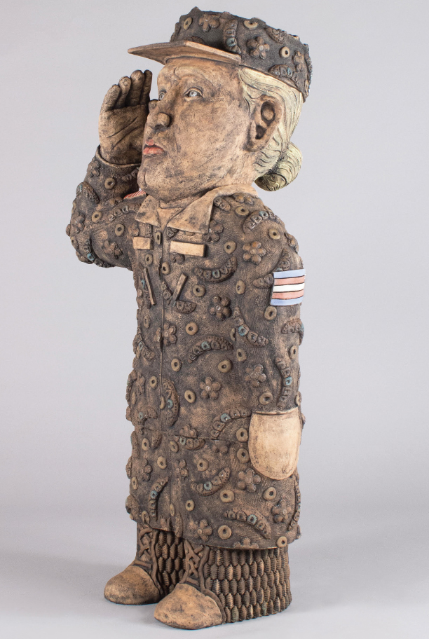 4 George Rodriguez’ Battle Ready, 4 ft. 1 in. (1.2 m) in height, ceramic, glaze, 2020. Photo courtesy of Foster White Gallery. 