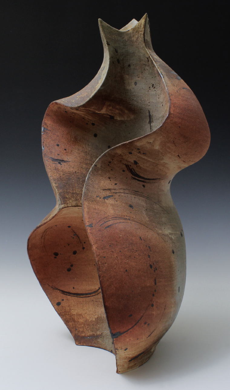 10 Takuro Shibata’s untitled, 20 in. (51 cm) in height, North Carolina local clays, iron oxide, wood fired to cone 11, 2021.
