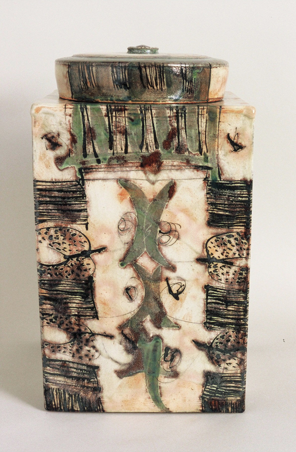 3 Tall square box, 15 in. (38 cm) in height, stoneware, gas fired to 2012°F (1100°C), 2009. Photo: JP. Girbes.