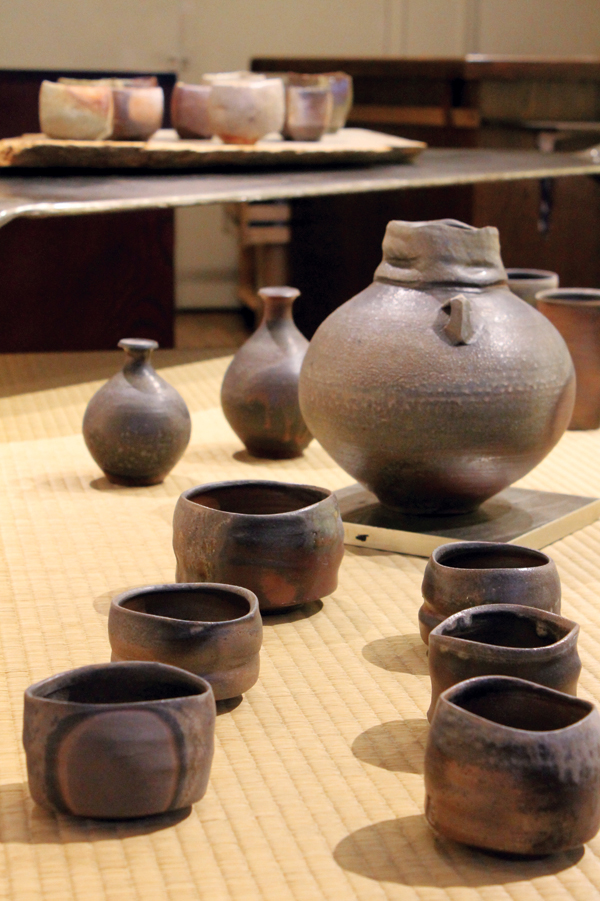 1 Shumpei Yamaki’s pots, local Scattergood stoneware (from West Branch, Iowa), fired in Tim Rowan’s kiln.