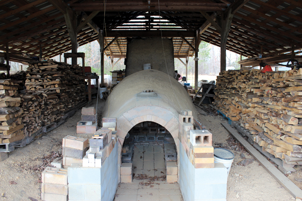 9 Front view of the anagama kiln that Hitomi and Takuro Shibata built at Studio Touya in Seagrove, North Carolina.