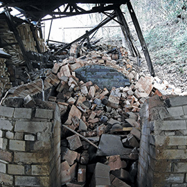 Clay Culture: Kilns of Mashiko by Naomi Tsukamoto