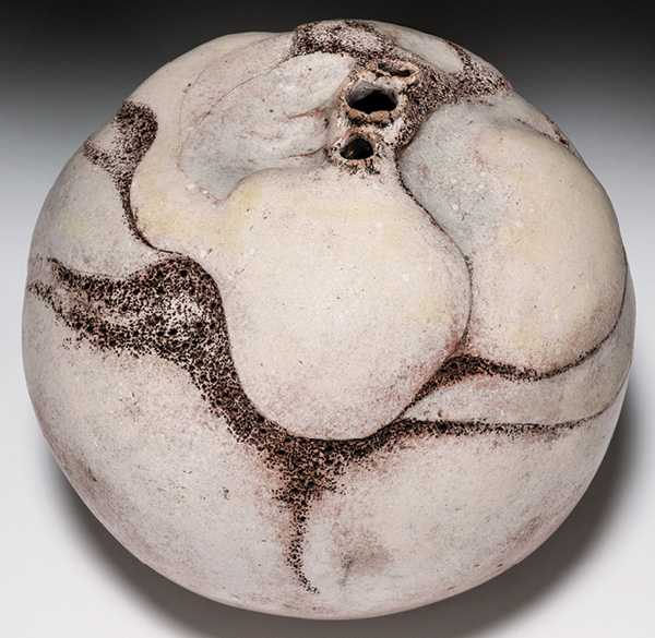 2 Kay Franz’s textured vessel, 23¼ in. (59 cm) in diameter, ceramic, 2023.