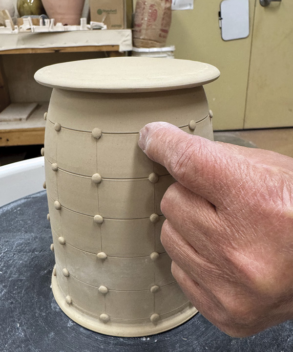 14 Place rivet-shaped balls at intersections of each line.