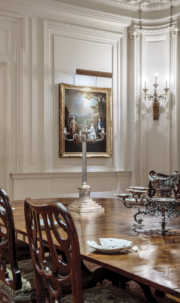 7 von Klemperer plates, located in the Huntington Art Museum’s dining room. © Edmund de Waal, 2025. Photo: Joshua White/JWPictures.com. Courtesy of The Huntington Library, Art Museum, and Botanical Gardens.