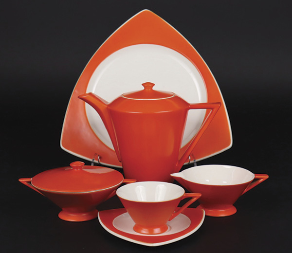 3 Salem China Co. and Don Schreckengost’s Mandarin Orange on Streamline and Tricorne Dinnerware, semi-vitreous china, 1930s. Gift of Margaret Carney and Bill Walker, museum purchase, and gift of Victoria Matranga.