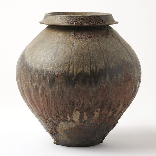 Samuel Johnson's Ember Encrusted Jar. Photo: Max Wagner.