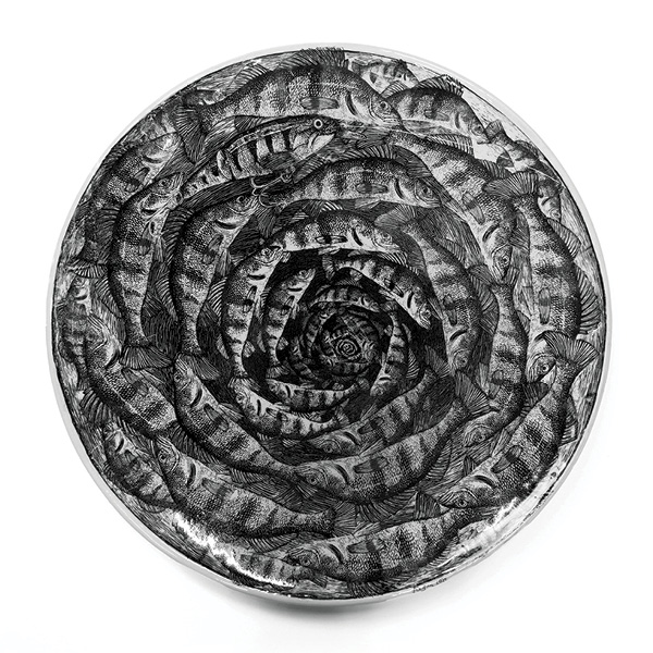 4 David Regan’s Perch Platter, 18¾ in. (47.6 cm) in diameter, high-fired ceramic, black underglaze, transparent clear glaze, 2025.