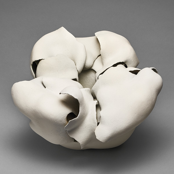 10 Fujino Sachiko’s Moment in White C (Shiroi toki C), 18 in. (45.7 cm) in length, stoneware, grayish-white matte glaze, 2012.