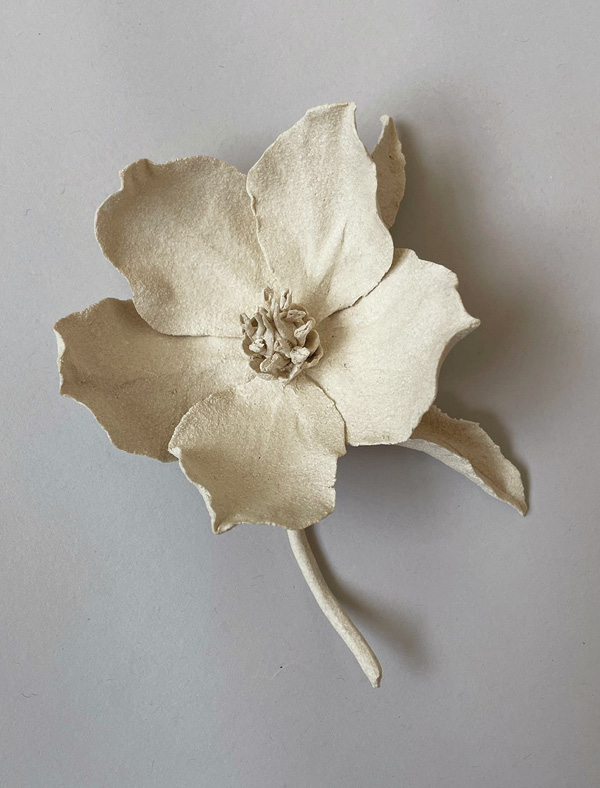 5 Installation of a ceramic flower at Tristan Hoare Gallery, London, 2020.