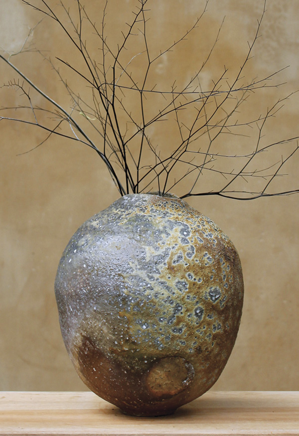 1 Migration: the world in a vessel, 12 in. (30.5 cm) in height, anagama-fired stoneware, 2024.