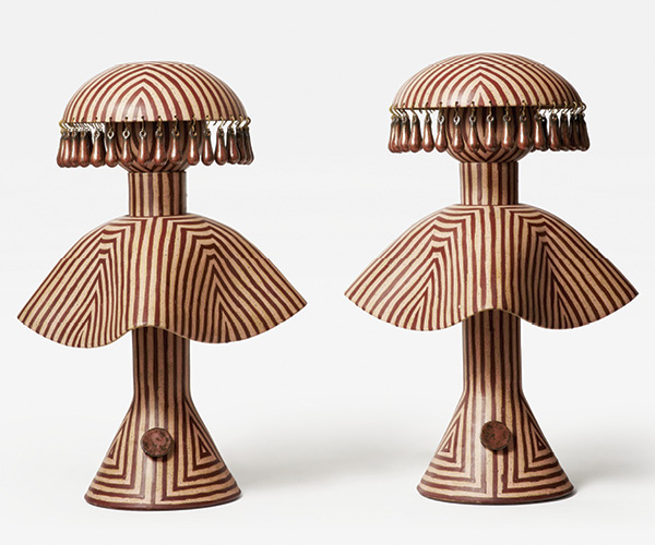 1 Jeremy Anderson’s The Positanos, 23½ in. (60 cm) in height, stoneware, glaze, lighting components, 2025. Photo: Copyright Ethan Herrington.