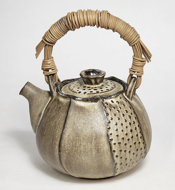 3 Polina Miller’s faceted teapot, 8½ in. (22 cm) in height, wheel-thrown stoneware, 2023.