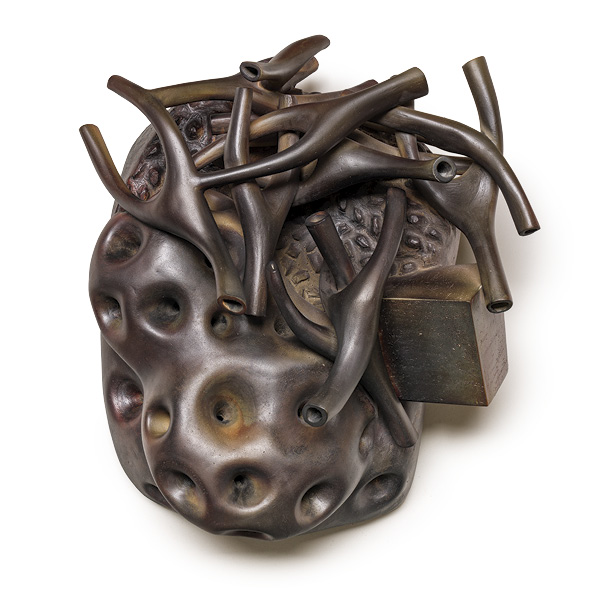 1 Syd Carpenter’s Inez Faust, 28 in. (71.1 cm) in height, clay, watercolor, graphite, 2009. Photo: Jack Ramsdale.