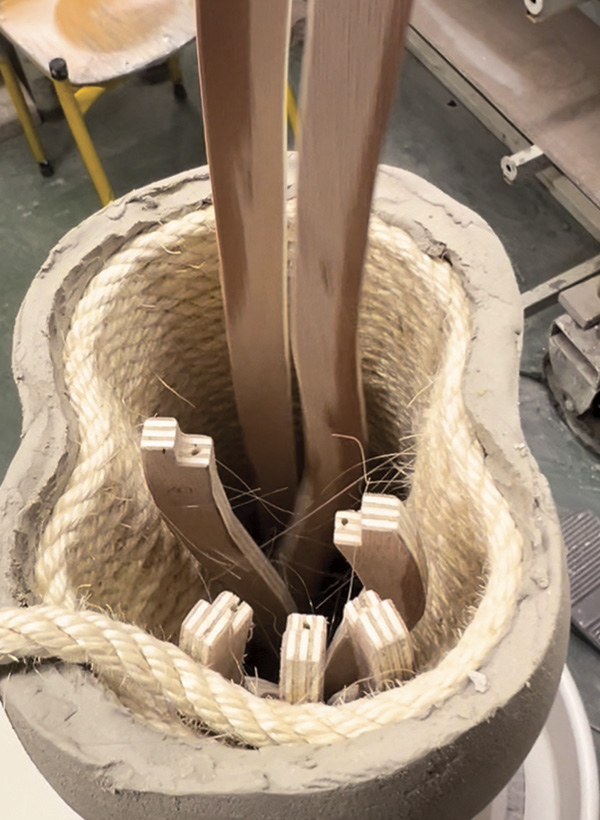 7 Remove the top cog and inner ribs.