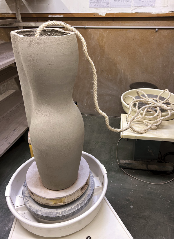 9 Remove the rope in phases to avoid collapse.