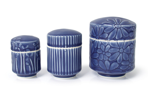 1 Dara Hartman’s jar set, to 5 in. (12.7 cm) in height, porcelain, fired to cone 6, 2024.