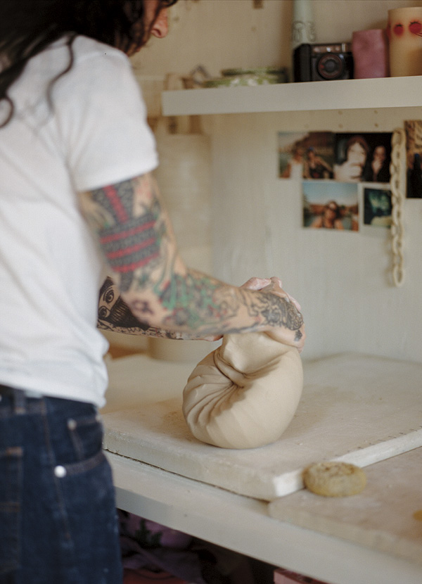 5 Wedging clay before the day’s throwing session begins.