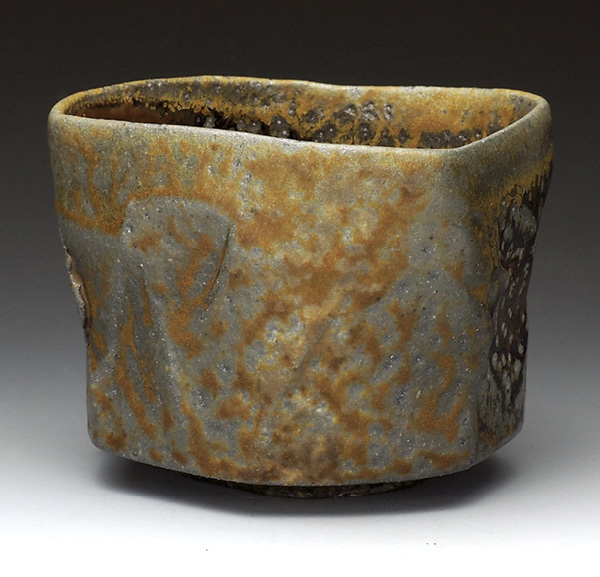 1 Carey Nathanson’s Okee Yooey, 3 in. (8 cm) in height, wood-fired stoneware, natural-ash glaze, 2022.