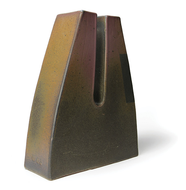 1 Tom Hubbard’s Nicollet 005, 11 in. (28 cm) in width, handbuilt stoneware, glaze, soda fired to cone 9, heavy reduction, 2022.