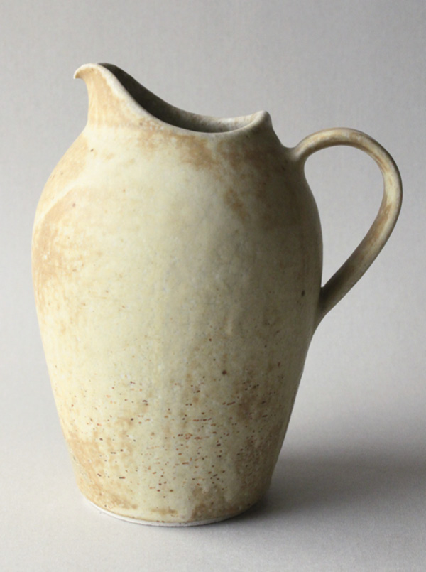 3 Rustic ivory pitcher, 15½ in. (38 cm) in height, grogged white stoneware, dolomite glaze, crackles dyed with bamboo charcoal, 2019.