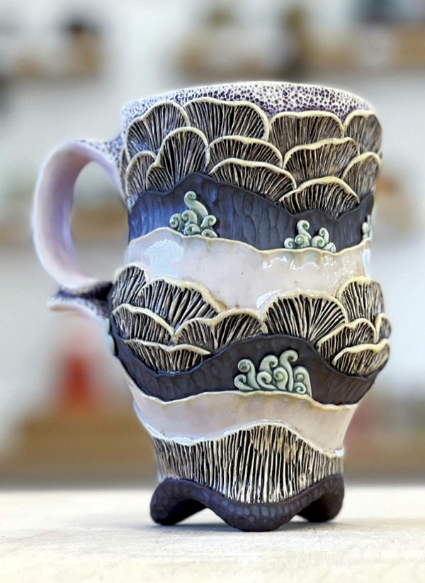4 Renee LoPresti impersonating Lori Phillips’ mug, 41/4 in. (10.8 cm) in height, porcelain with oxides, glazes, underglazes, fired in oxidation to cone 5, 2022. Photo: Isaac Shue.