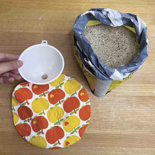 Tips and Tools: Weights for Plates by Mascha Lange article thumbnail