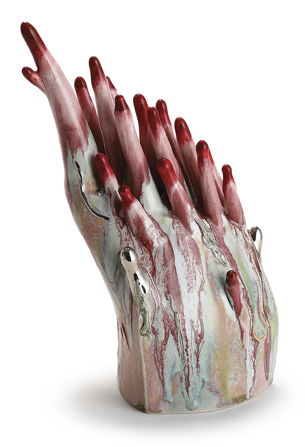 2 Yuka Nishihisamatsu's Multiple eyes, 127/16 in. (31.5 cm) in height, porcelain, glaze, fired in reduction to 2282°F (1250°C), gold, platinum, 2025. Photos: Takeru Koroda.