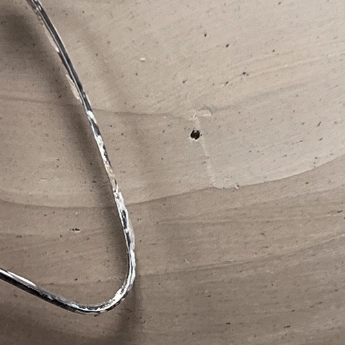 Quick Tip: Thumbtack Tick Trick by Tony Ferguson article thumbnail