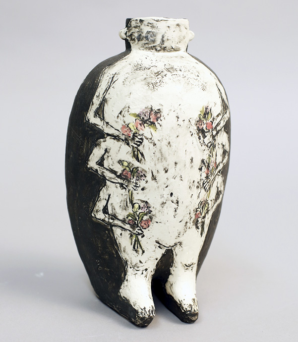 2 Maranda Powers’ Roach Bouquet Vessel, 15 in. (38.1 cm) in height, porcelain casting slip, underglaze, 2023.