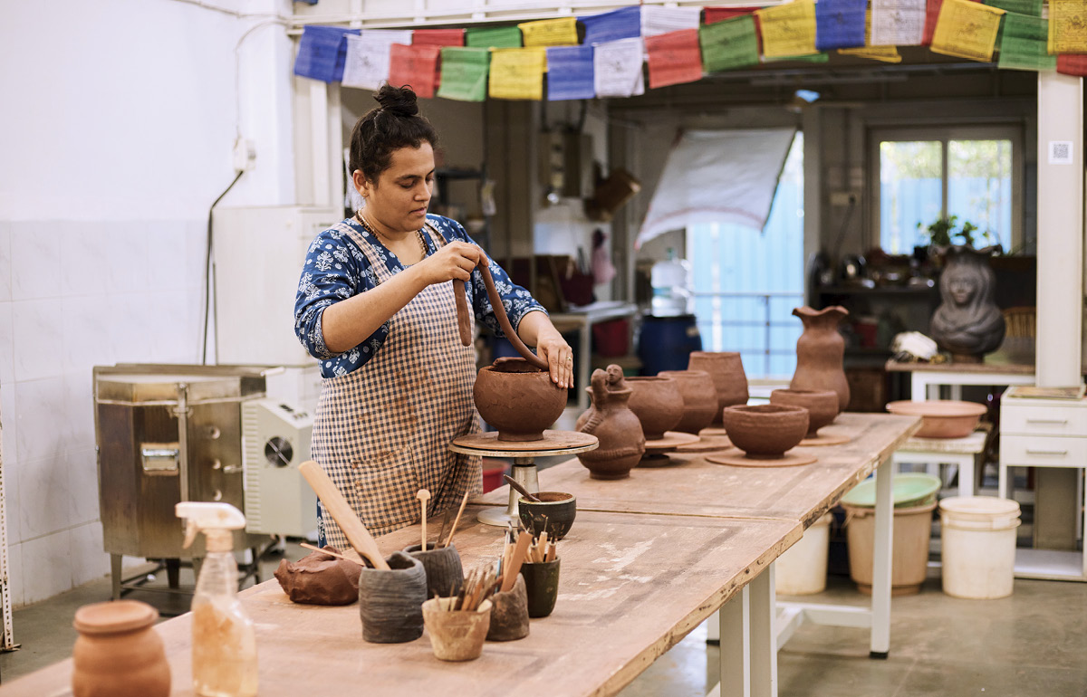 4 Jain coil building a series for “Samsara,” a two-person exhibition at The Jehangir Art Gallery, Mumbai.