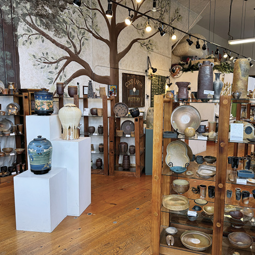 Clay Culture: Good Earth Pottery by Erin Shafkind article thumbnanil