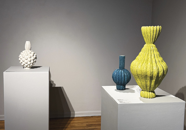 10 Kim Dickey’s (left to right) Small Shell Knot, 14 in (35.6 cm) in height, stoneware, glaze, 2023; Matara (Kütahya), 13½ in. (34.3 cm) in height, stoneware, glaze, 2024; Scalloped, 25 in. (63.5 cm) in height, stoneware, glaze, 2024. Photo: Todd Obern.