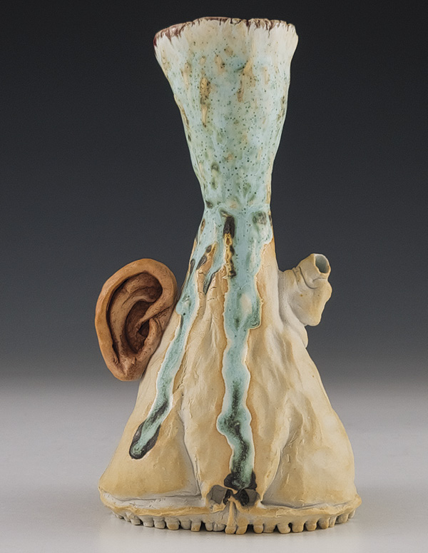 Zach Tate’s Ewer with Ear, 7¾ in. (19.7 cm) in height, porcelain, underglaze, glaze, 2025.