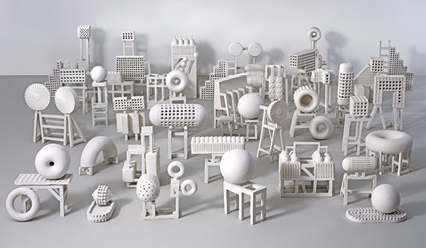 5 Lubna Chowdhary’s Shifting structures, 3 ft. 3 in. (1 m) in length, ceramic, fired to cone 5, 2021. Courtesy of The Ishara Art Foundation and the Prabhakar Collection.