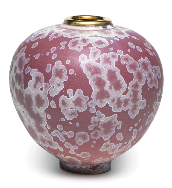 2 Andrew Krueger’s vase, 4 in. (10 cm) in height, wheel-thrown porcelain, matte zinc crystalline glaze, lusters, fired in oxidation to cone 9. Photo: Silvia Palmer.