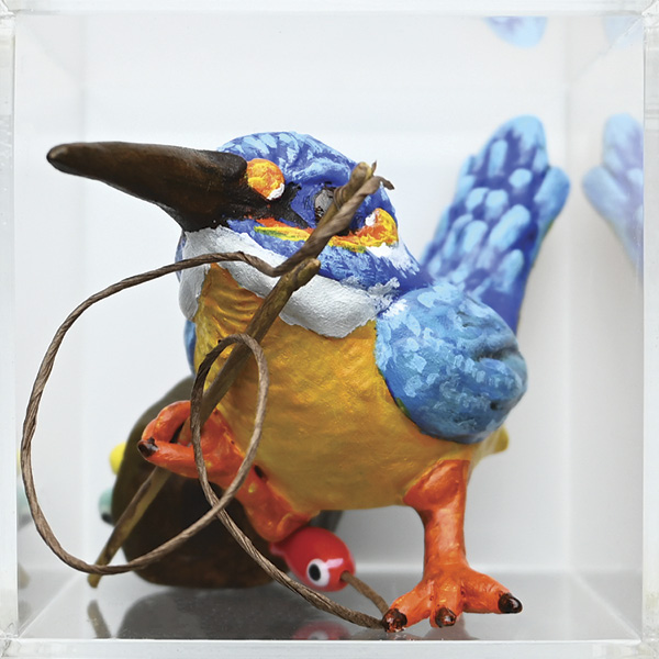 2 Andrew Siebert’s Kingfisher’s Catch, 3½ in. (8.9 cm) in width, ceramic, epoxy, found material. Photo: Courtesy of The Clay Studio.